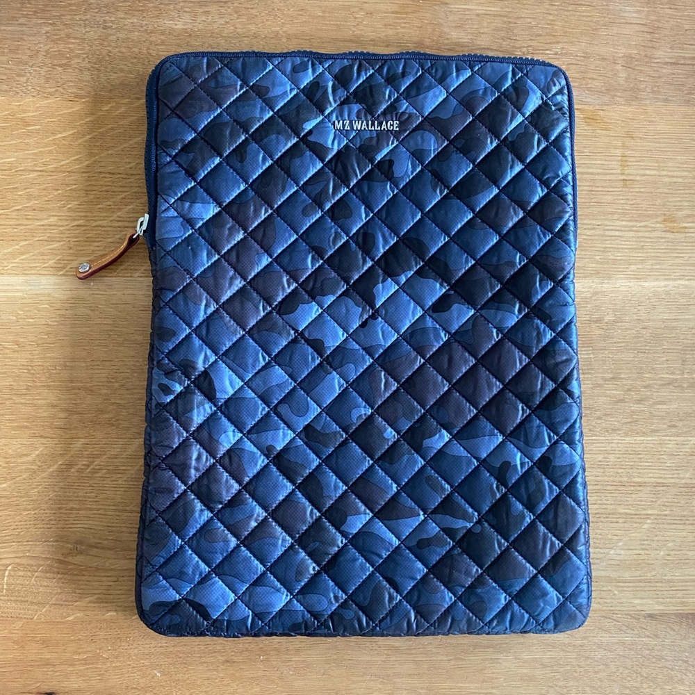 🎉RARE🎉 MZ Wallace Quilted Dark Blue Camo Laptop Sleeve